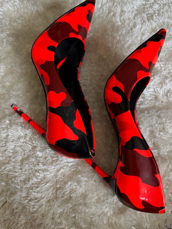 Steve Madden Shoes - Steve Madden Red and Black Camouflage Patent Pointed-Toe Stiletto Heels